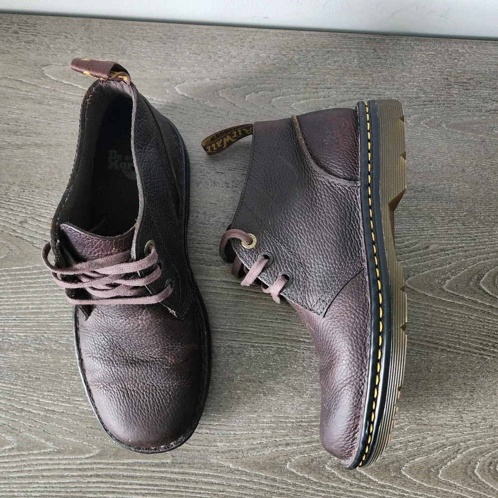Dr Martens Sussex Brown Pebbled Leather Chukka Boots Shoes Men 8 Women 9 AW004